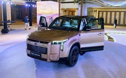 Заменитель Range Rover начнут собирать в России: Rox Adamas получил ОТТС